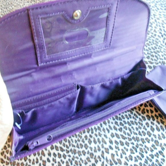 Women's Purple Vegan Faux Patent Leather Wristlet Wallet Coin Purse Clutch Zip - Picture 5 of 7